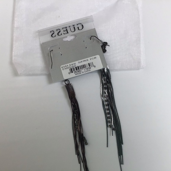 Guess earrings NWT - Picture 2 of 2